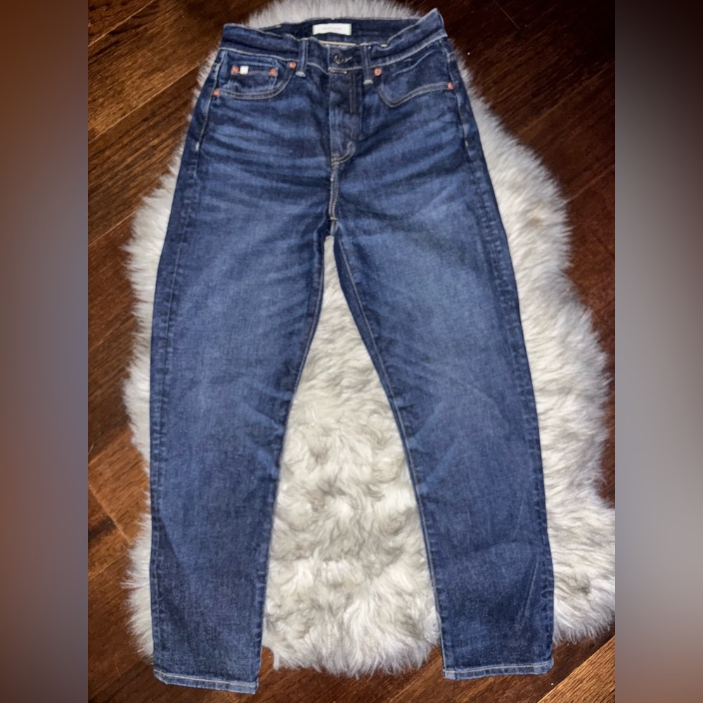 AE77 premium, sustainable denim mom jean.